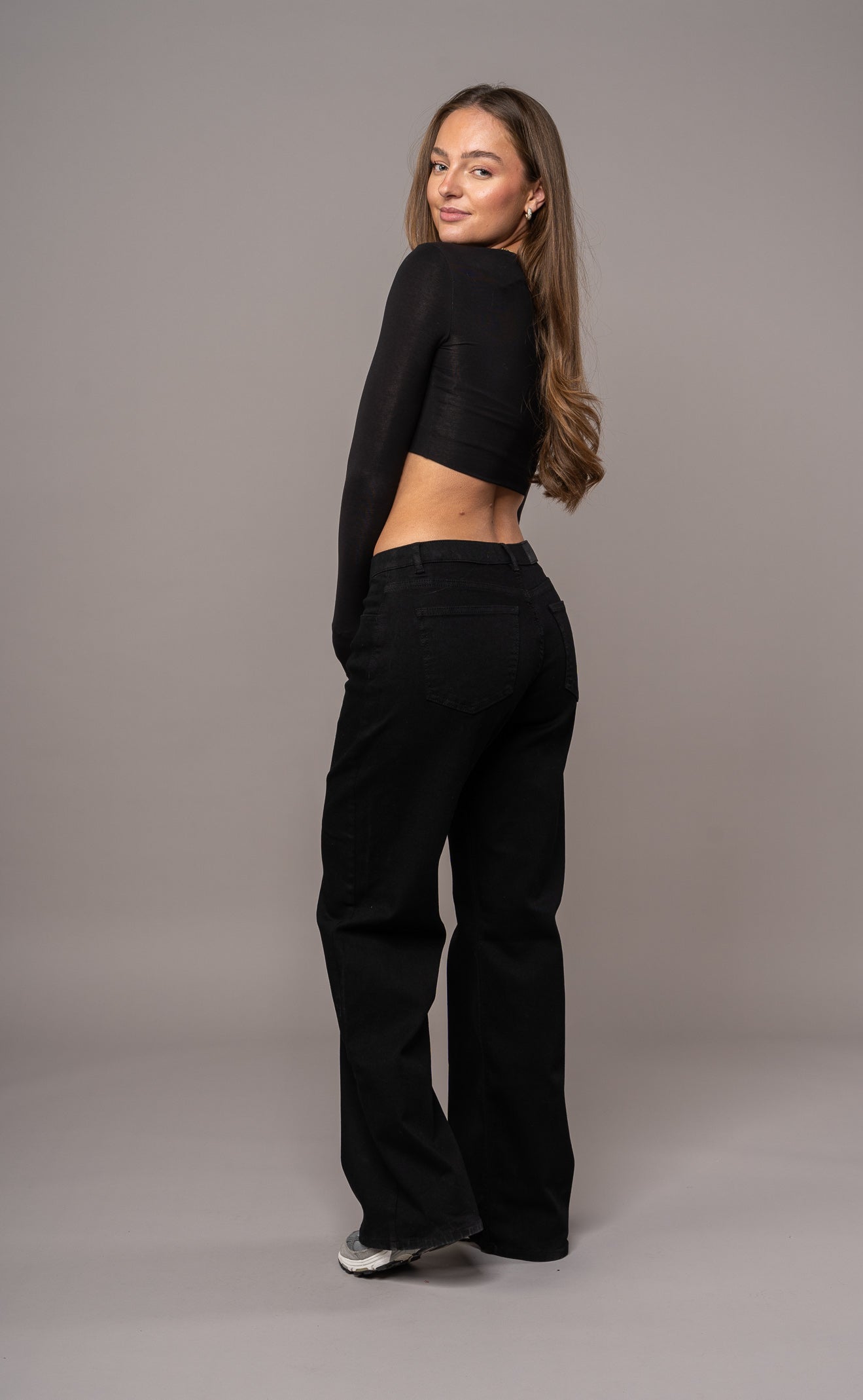 Womens Baggy Low Waisted Fitjeans - Black Baggy Low Waisted FITJEANS