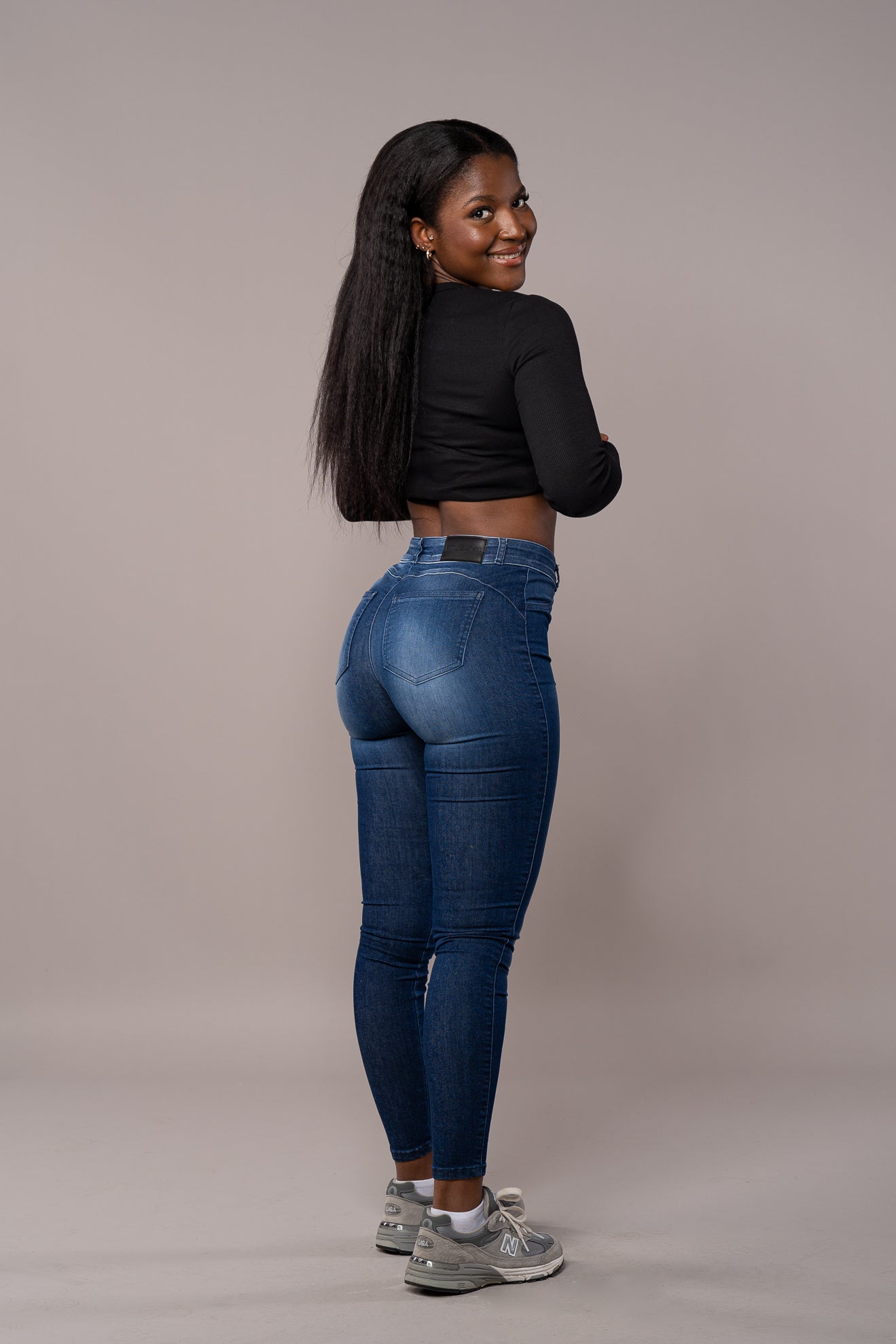 Contour Mid Waisted Fitjeans - Space Blue Contour Mid Waisted FITJEANS   