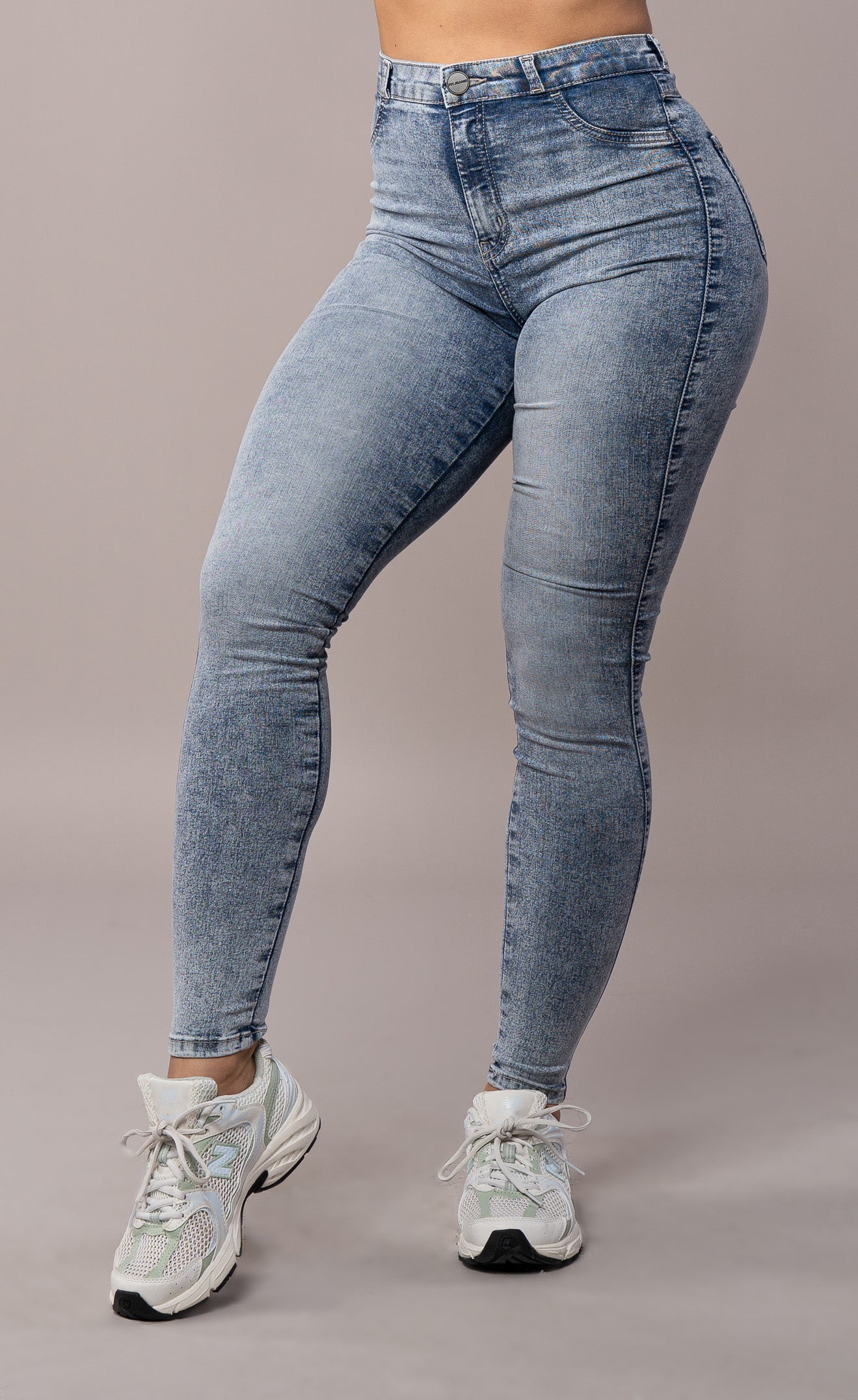 Womens Contour Fitjeans - Acid Wash Contour FITJEANS   